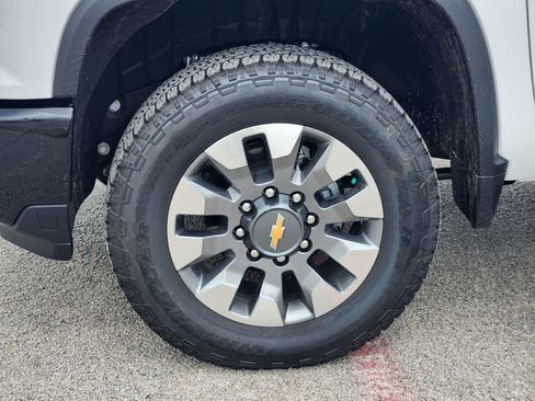 New 2026 Chevrolet Silverado 2500 Custom w/ Custom Value Package AWD/4WD image 10