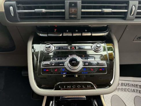 Certified 2022 Lincoln Corsair AWD w/ Equipment Group 101A image 22