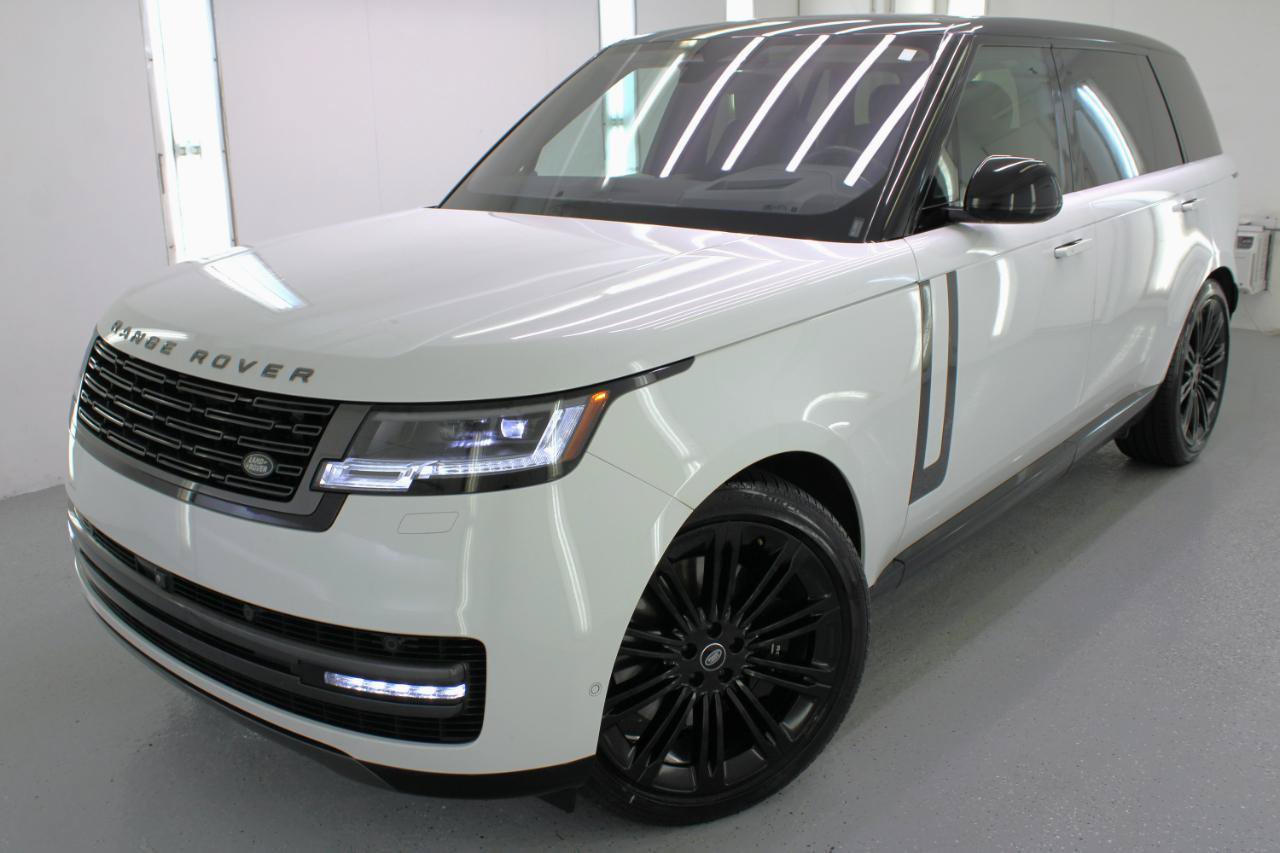 Used 2022 Land Rover Range Rover Long Wheelbase SE AWD/4WD image 2