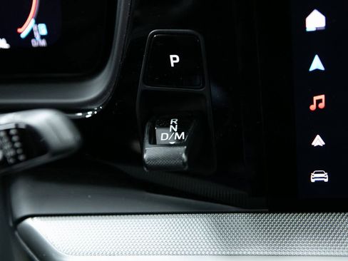 Certified 2024 Porsche Cayenne Coupe image 28