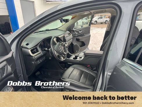 Used 2022 GMC Acadia Denali w/ Denali Ultimate Package image 9