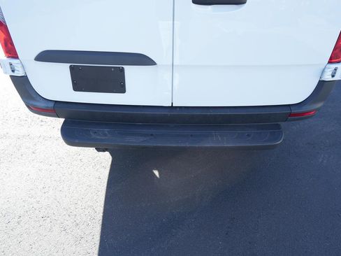 Used 2023 Mercedes-Benz Sprinter 2500 image 18