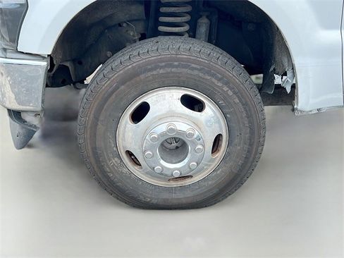 Used 2008 Ford F350 FX4 image 8