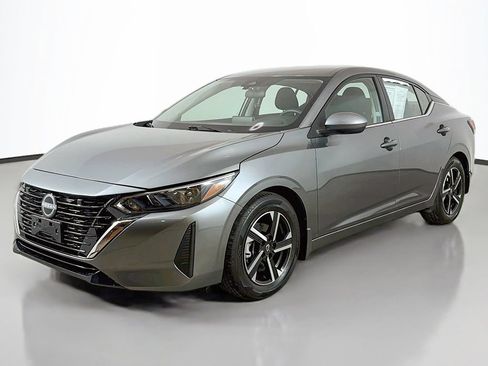 Used 2024 Nissan Sentra SV FWD image 7