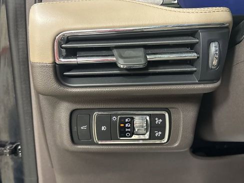 Used 2020 Lincoln Corsair Reserve w/ Equipment Group 201A image 10