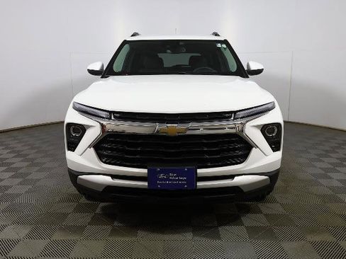 Used 2024 Chevrolet TrailBlazer LT w/ Convenience Package image 3