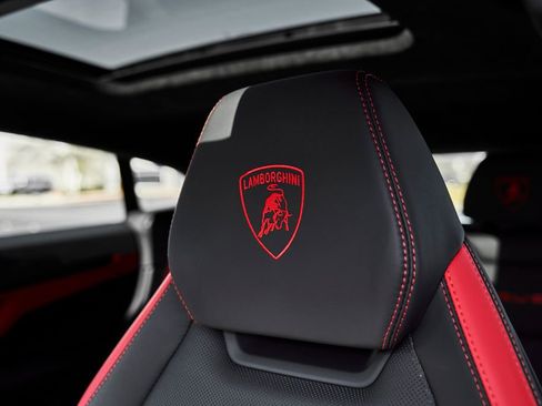 Used 2024 Lamborghini Urus S AWD/4WD image 48