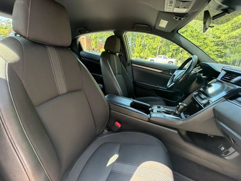 Used 2020 Honda Civic Sport image 26