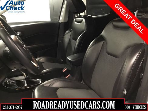 Used 2018 Jeep Compass Latitude AWD/4WD image 23