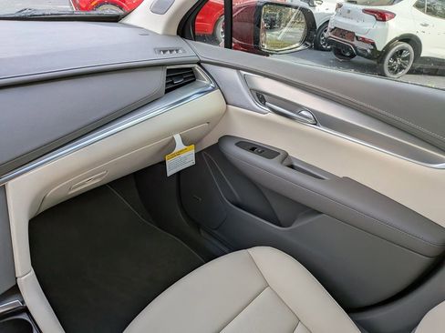 New 2026 Cadillac XT5 Premium Luxury image 19