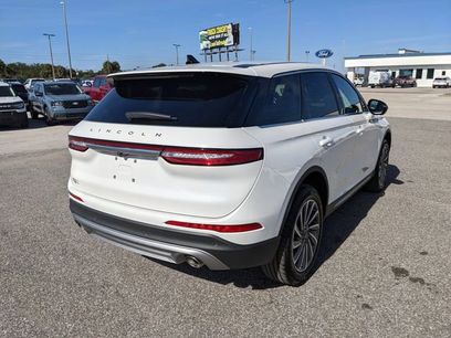 Used 2025 Lincoln Corsair Reserve w/ Rear Removable Package Tray