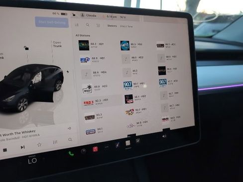 Used 2024 Tesla Model Y Long Range image 16