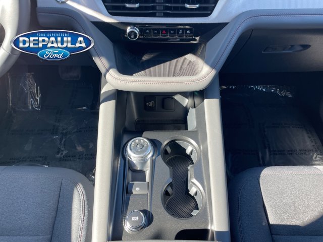 Used 2026 Ford Explorer Active AWD/4WD image 14