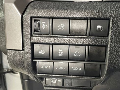 Used 2025 Toyota Tacoma TRD Off-Road w/ TRD Off Road Upgrade Package image 17