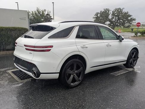 Used 2024 Genesis GV70 2.5T w/ Sport Prestige Package AWD/4WD image 3
