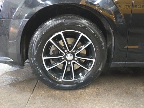 Used 2019 Dodge Grand Caravan GT image 7