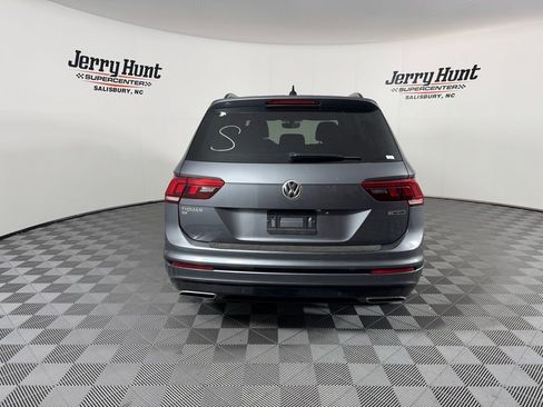 Used 2021 Volkswagen Tiguan SE R-Line image 10
