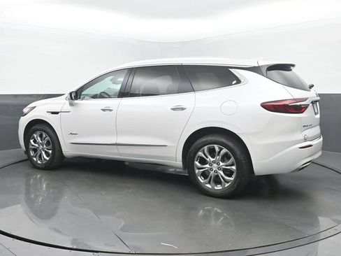 Used 2021 Buick Enclave Avenir w/ Avenir Technology Package FWD image 3