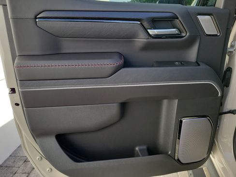 New 2026 GMC Sierra 1500 AT4X w/ LPO, Black Badging Package AWD/4WD image 12