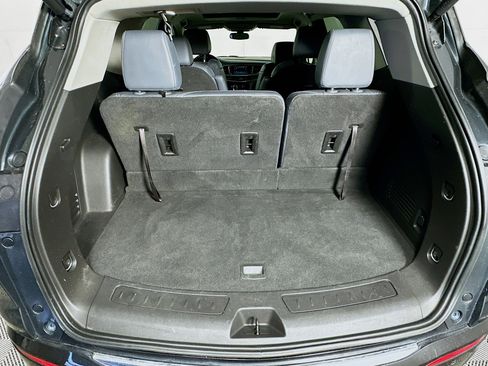 Used 2019 Buick Enclave Essence image 29