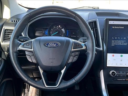 Used 2024 Ford Edge SEL image 5