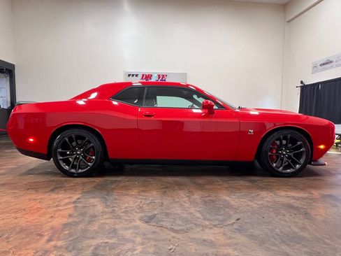 Used 2021 Dodge Challenger R/T Scat Pack w/ Plus Package image 10
