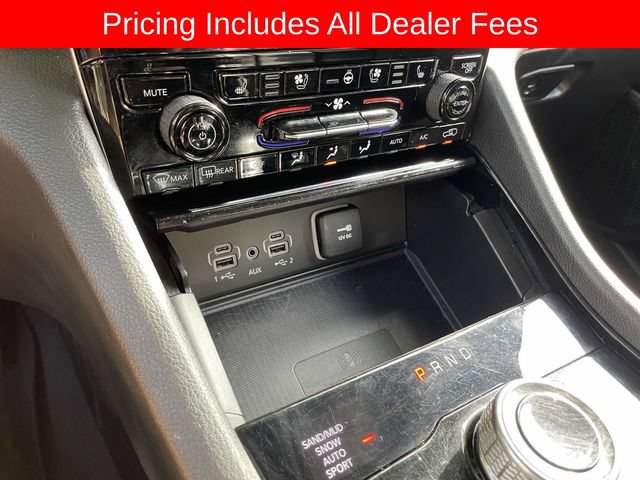 Used 2023 Jeep Grand Cherokee L Limited w/ Luxury Tech Group II AWD/4WD image 35