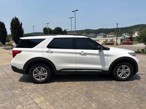 Used 2023 Ford Explorer XLT w/ Class IV Trailer Tow Package AWD/4WD image 9