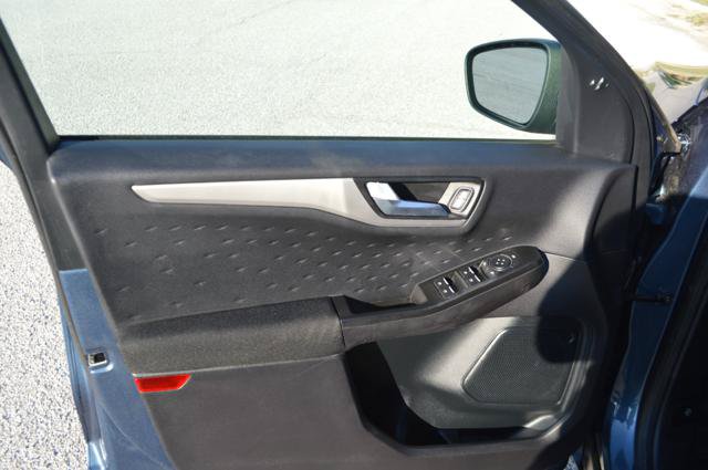 Used 2020 Ford Escape SE FWD image 7