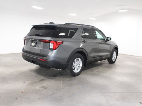 New 2026 Ford Explorer Active image 8