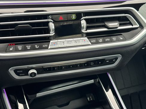 Used 2020 BMW X5 M50i w/ Executive Package image 23