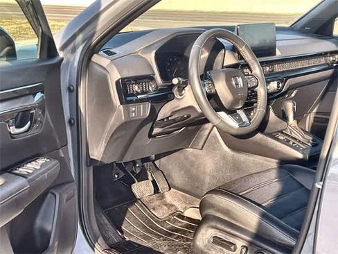 Used 2023 Honda CR-V Sport Touring image 3