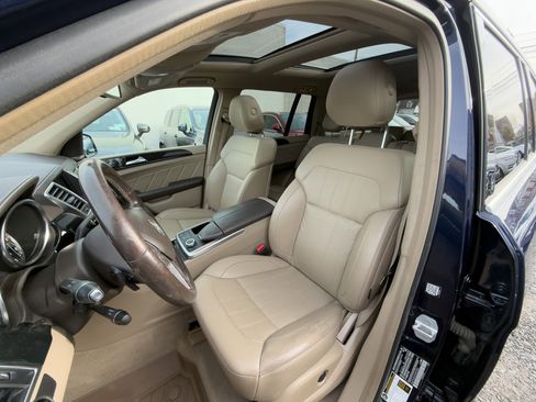 Used 2015 Mercedes-Benz GL 450 4MATIC image 22