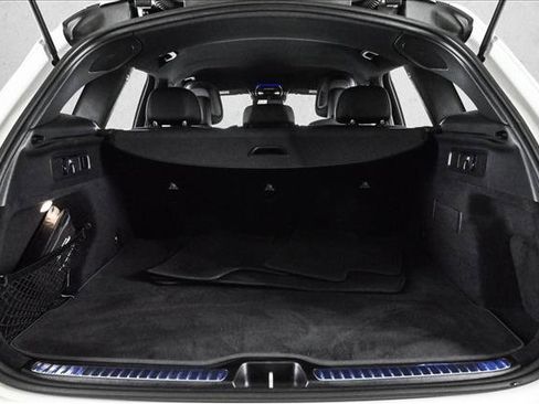 Certified 2025 Mercedes-Benz GLC 300 4MATIC image 6