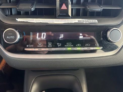Used 2023 Toyota Corolla LE FWD image 23