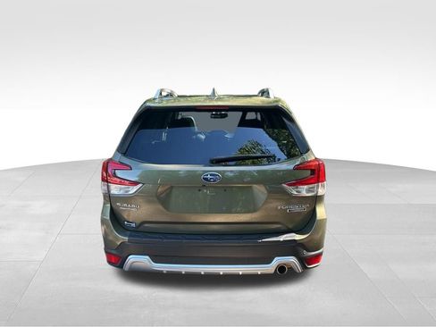 Used 2023 Subaru Forester Touring w/ Popular Package #2 AWD/4WD image 4