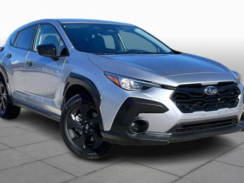 Used 2024 Subaru Crosstrek 2.0i image 2