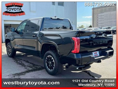 Used 2024 Toyota Tundra Platinum image 11