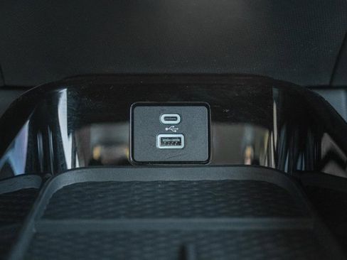 Used 2021 Ford Mustang Mach-E Select image 28