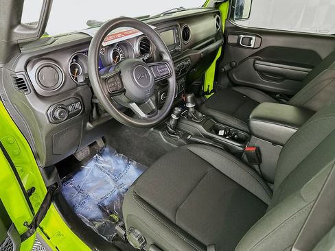 Certified 2021 Jeep Wrangler Sport image 32