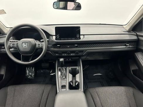 Used 2023 Honda Accord EX image 17