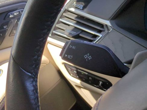 Certified 2022 BMW X7 xDrive40i w/ Executive Package image 28