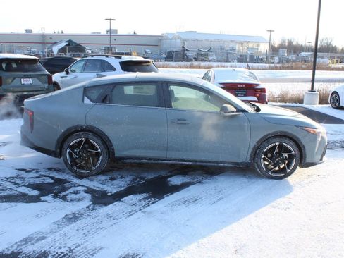 New 2025 Kia K4 GT-Line image 4