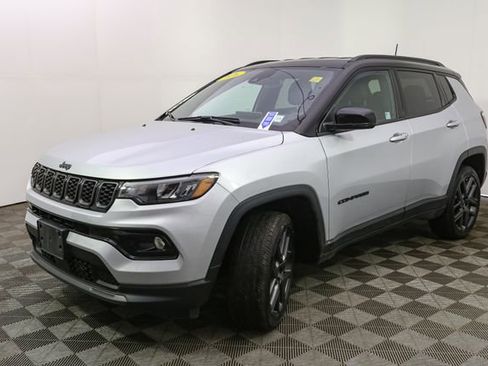 Used 2026 Jeep Compass Limited AWD/4WD image 5
