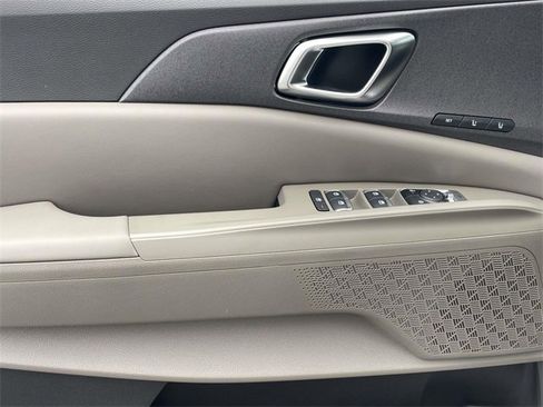 New 2026 Kia Carnival SX image 29