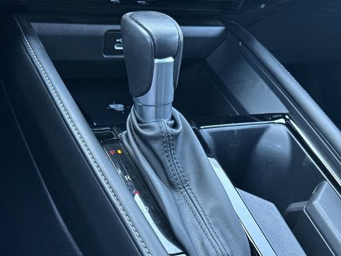 Used 2024 Honda Accord Touring image 17