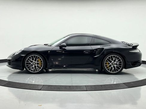 Used 2015 Porsche 911 Turbo S image 2