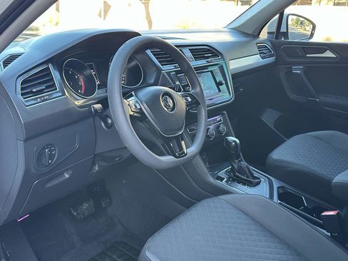 Used 2018 Volkswagen Tiguan S image 13