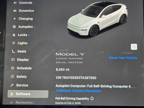 Used 2026 Tesla Model Y AWD image 16