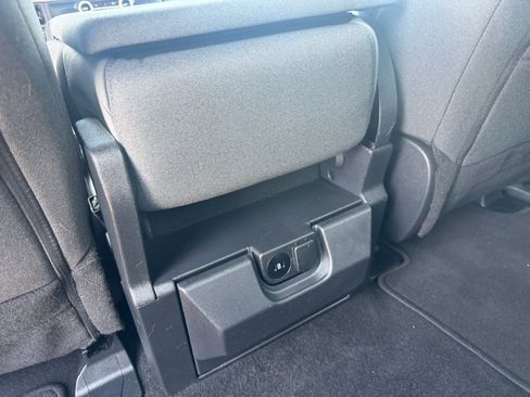 Used 2025 Ford F150 XLT w/ Equipment Group 301A Standard AWD/4WD image 18
